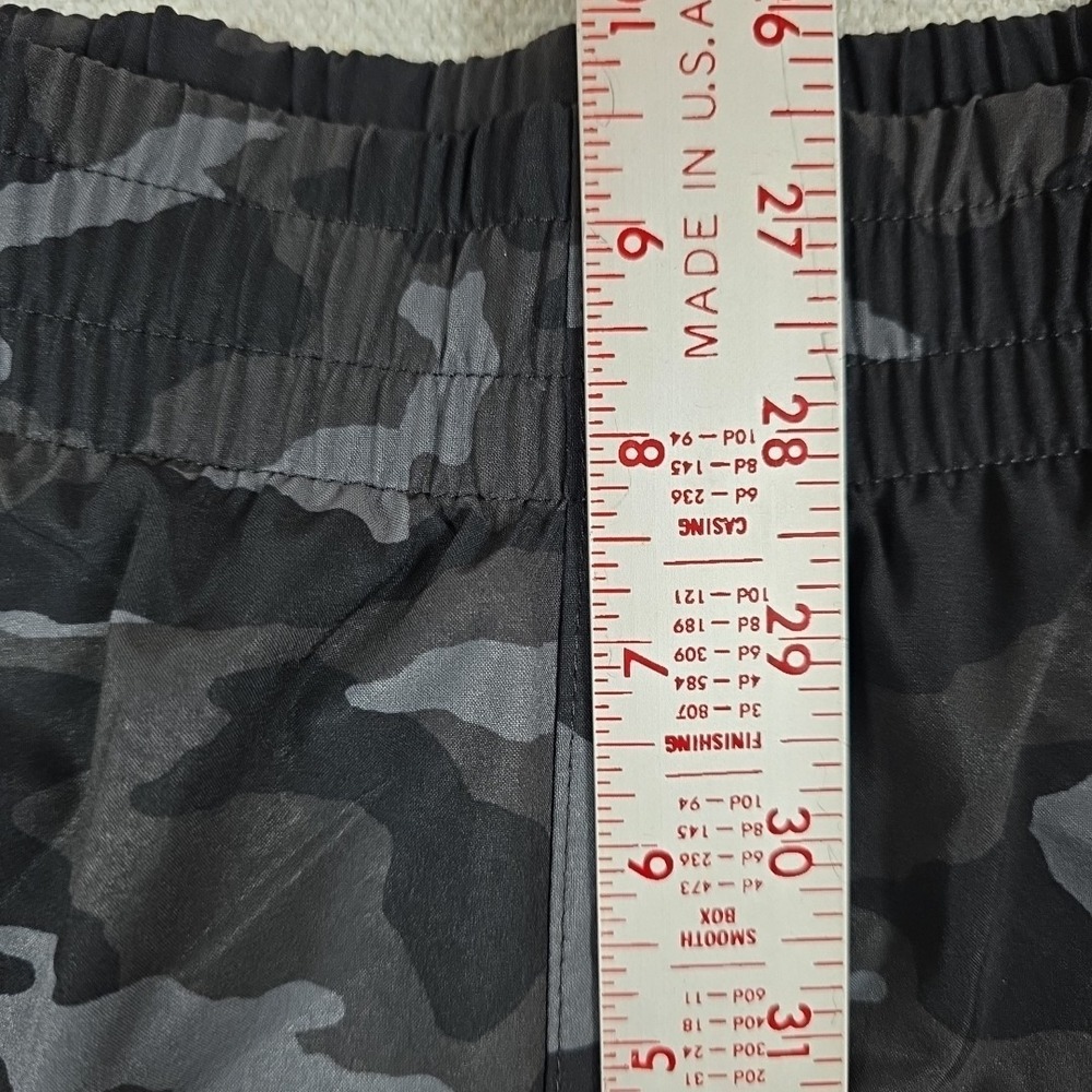 Athleta Shorts Womens Large Black Camo Printed Mesh Racer Run Lined Running 4 In - Picture 5 of 13